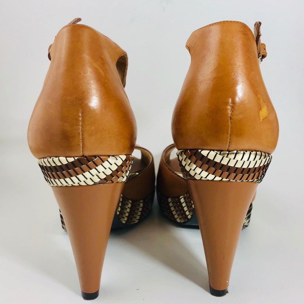 Shoes - Picture 4 of 5